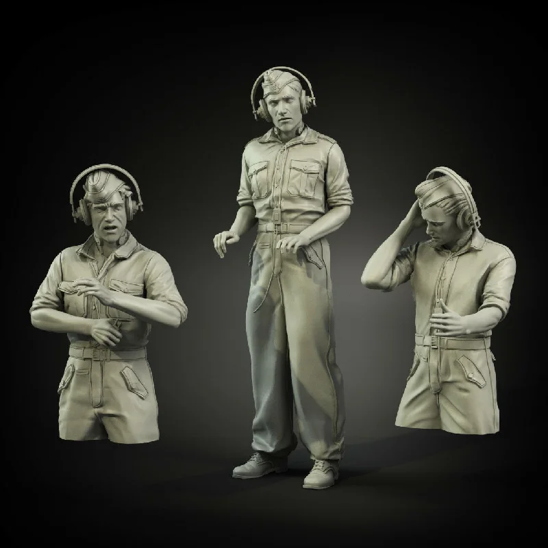1/35 Scale resin model kit WW2 German summer shirt  tank  crew (3 figures)