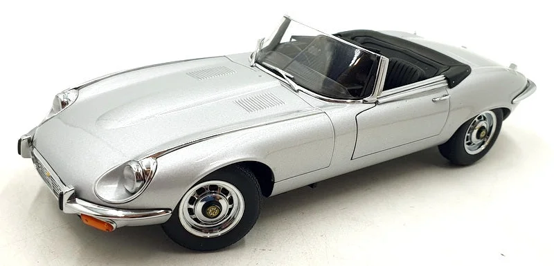 Autoart 1/18 Scale Diecast DC17924T - Jaguar E-Type - Silver