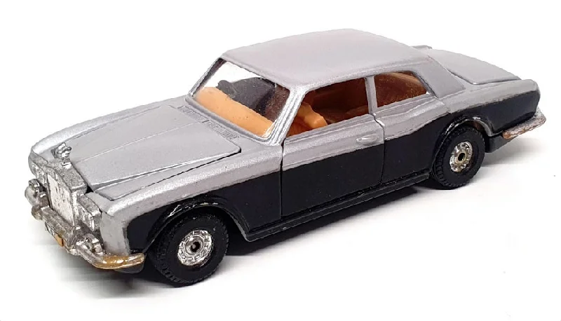 Corgi 14cm Long Diecast C279/1 - Rolls Royce Corniche - Silver/Black