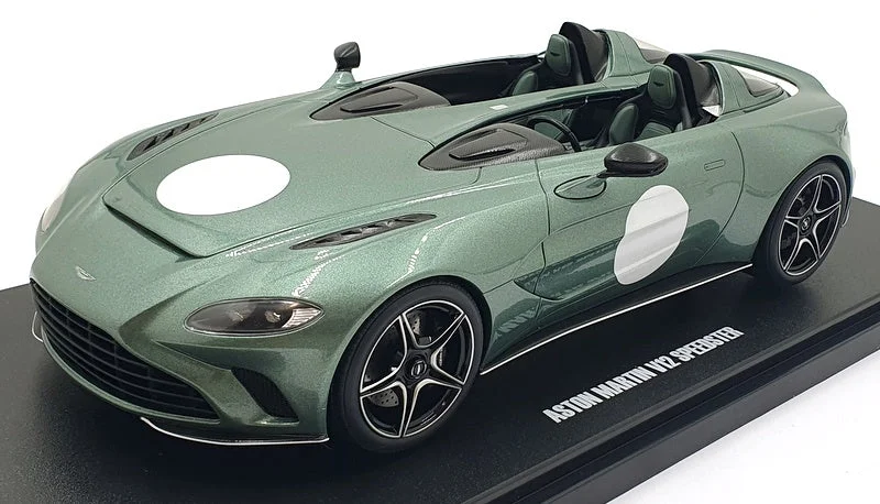 GT Spirit 1/18 Scale Resin GT906 - Aston Martin V12 Speedstar - Green
