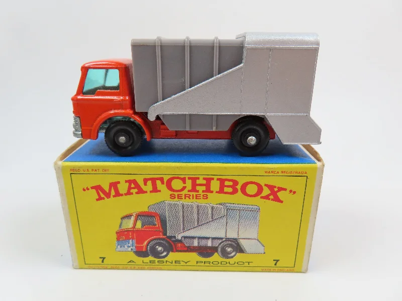 Matchbox No.7 Refuse Truck, Mint/Boxed!