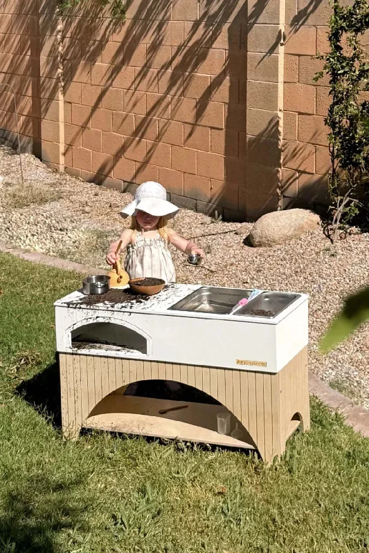 Milton & Goose Mud Kitchen (Made in USA)