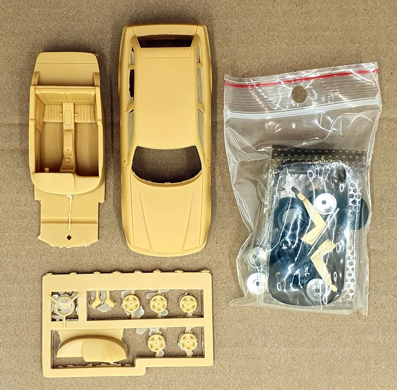 Provence Moulage 1/43 Scale Kit K657 - Aston Martin Virage Shooting Brake 92