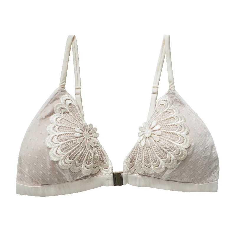 Ava Wireless Bra